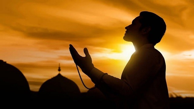 আল্লাহর প্রিয় বান্দা হওয়ার কিছু আমল