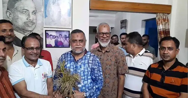 মনোনয়ন পেয়ে প্রতিদ্বন্দ্বী প্রার্থীদের বাড়ি গেলেন জিকে গউছ