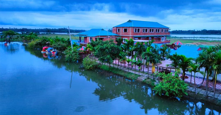 &lsquo;পর্যটকশূন্য&rsquo; শ্রীমঙ্গল, বিপাকে ব্যবসায়ীরা