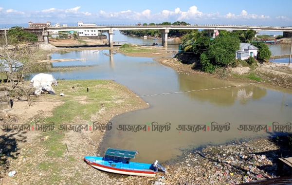 সেতু আছে, দুর্ভোগও আছে