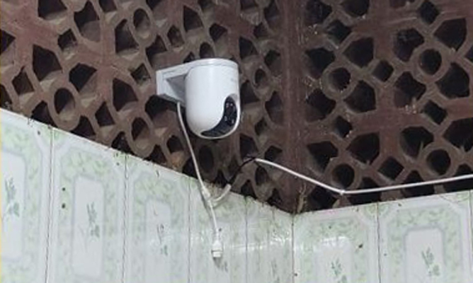 এবার মাজারের দানের ডেগের উপর বসলো সিসি ক্যামেরা