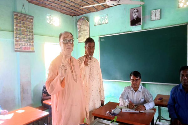 বালাগঞ্জে ইতিহাস গড়ে চেয়ারম্যান হলেন আনহার মিয়া