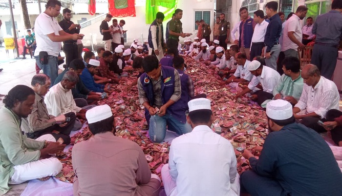 পঞ্চমবারের মতো প্রকাশ্যে গণনা হচ্ছে শাহজালাল (রহ.) মাজারের দানের টাকা
