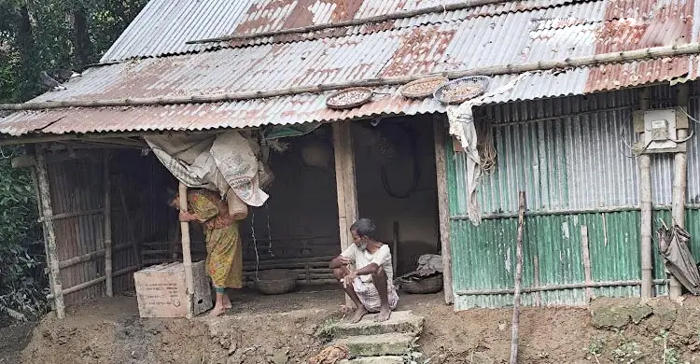 মৌলভীবাজারে বন্যায় চার হাজার ঘর ক্ষতিগ্রস্ত