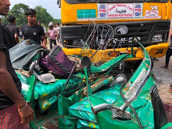 ওসমানীনগরে সিএনজি-তেলবাহী ট্রাক সংঘর্ষে নিহত ৪