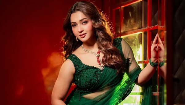 পূজার দিনগুলো কেমন কাটাবেন কৌশানি?