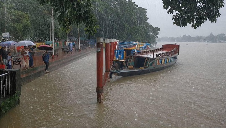সুনামগঞ্জে নদ-নদীর পানি বৃদ্ধি, সতর্ক অবস্থানে প্রশাসন