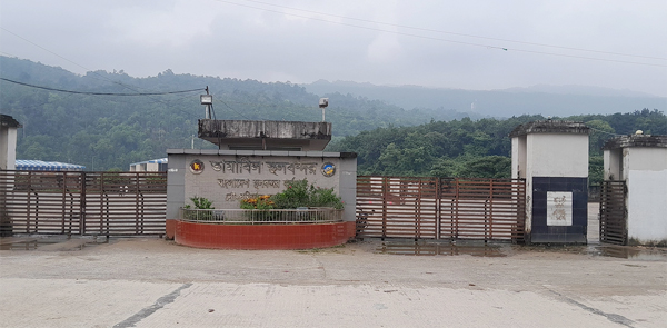 তামাবিল স্থলবন্দরে আমদানি-রপ্তানি বন্ধ