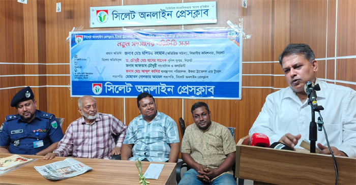 সাংবাদিকতা শুধু পেশা নয়, এটি জনসেবা : বিভাগীয় কমিশনার