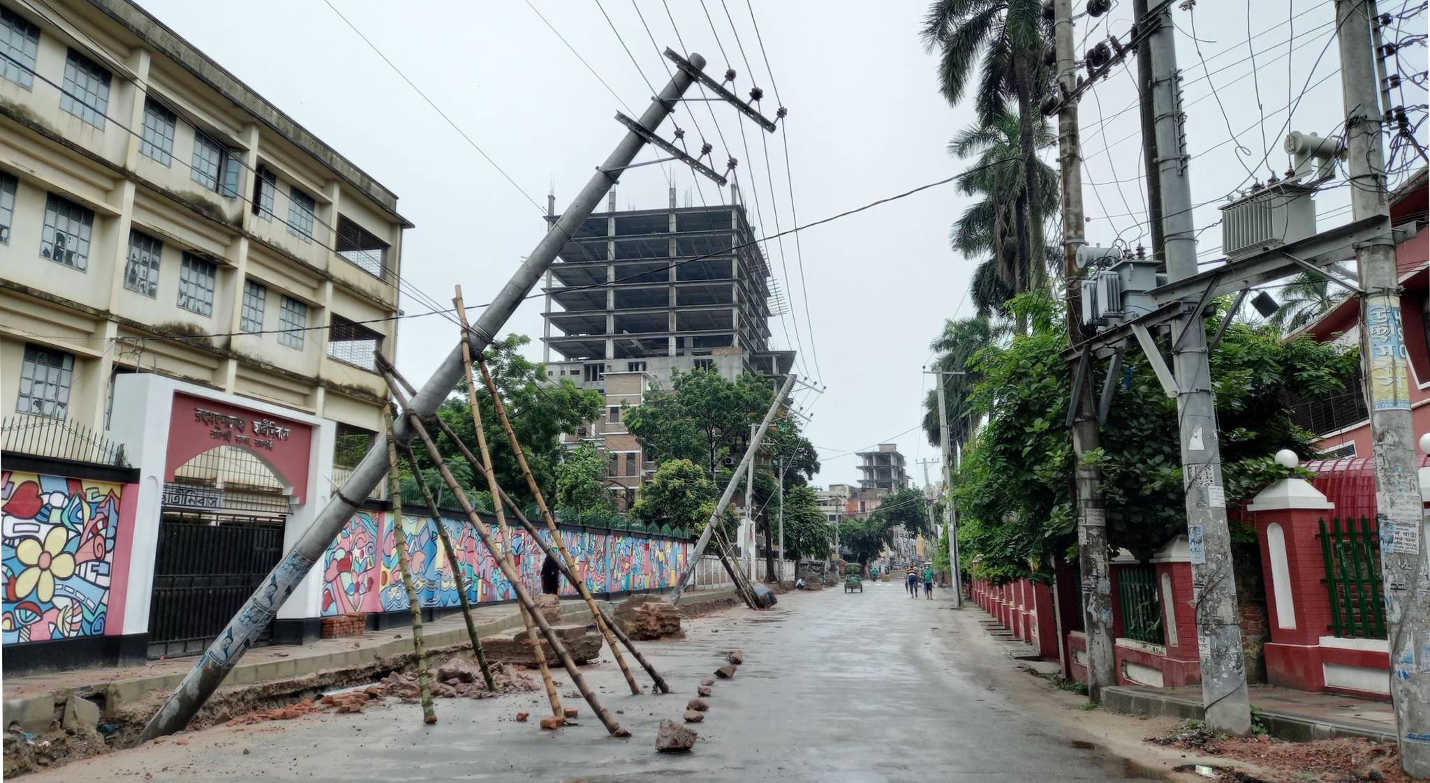 সিলেটে ঘূর্ণিঝঢ়ের প্রভাবে দুর্ভোগে দেড়কোটি মানুষ