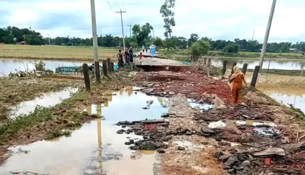 মৌলভীবাজারে বন্যায় সড়কের ব্যাপক ক্ষতি