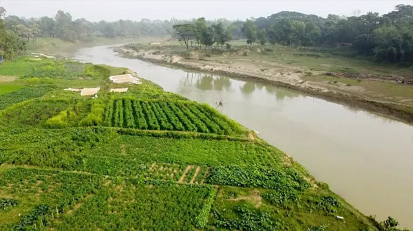 চুনারুঘাটে খোয়াই নদী থেকে বালু উত্তোলনের জন্য ইজারাদারকে ১ লাখ টাকা জরিমানা