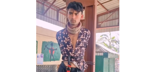মাধবপুরে রেল স্টেশনে জনতার হাতে ছিনতাইকারী আটক