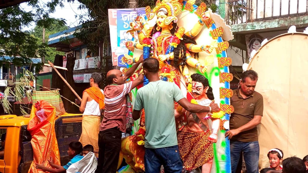 জৈন্তাপুরে শান্তিপূর্ণভাবে শেষ হলো দূর্গাপূজার আনুষ্ঠানিকতা