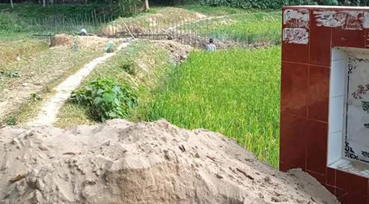 বড়লেখায় ৯ মাসেও মেরামত হয়নি সড়ক