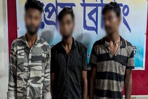বন্দরবাজারে চোরাই মালামালসহ আটক ৩