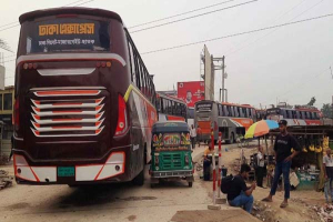 প্রশাসনের আশ্বাসে হবিগঞ্জের পরিবহন ধর্মঘট স্থগিত, বাস চলাচল স্বাভাবিক