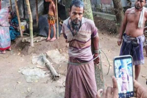 সুনামগঞ্জে মাকে কুপিয়ে হত্যার অভিযোগ, ছেলে আটক সুনামগঞ্জে মাকে কুপিয়ে হত্যার অভিযোগ, ছেলে আটক