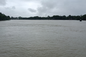 সুনামগঞ্জে দ্রুত গতিতে বাড়ছে নদীর পানি, প্রস্তুত ১৩১১ আশ্রয়কেন্দ্র সুনামগঞ্জে দ্রুত গতিতে বাড়ছে নদীর পানি, প্রস্তুত ১৩১১ আশ্রয়কেন্দ্র