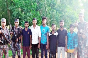 অবৈধভাবে ভারত গিয়ে ফিরে আসার সময় বিজিবি’র হাতে আটক ৬