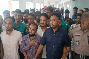 এমসি কলেজ ছাত্রাবাসে সংঘবদ্ধ ধর্ষণ: আদালতে রায় পড়া শুরু এমসি কলেজ ছাত্রাবাসে সংঘবদ্ধ ধর্ষণ: আদালতে রায় পড়া শুরু