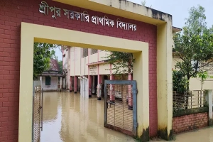 মৌলভীবাজারে ধলাই নদীতে ভাঙন, পানিবন্দি ১০ হাজার মানুষ