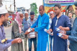 মানুষ অনাহারে অর্ধাহারে রোজা রাখছে, ইফতারে খেজুর খেতে পারে না : কাইয়ুম চৌধুরী