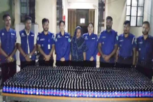 গোয়াইনঘাটে ফেনসিডিলের বড় চালান উদ্ধার, আটক কুটিনা বেগম গোয়াইনঘাটে ফেনসিডিলের বড় চালান উদ্ধার, আটক কুটিনা বেগম