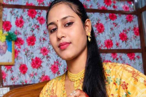 সৌদি আরবে গৃহকর্মী হিসেবে গিয়ে নির্যাতনের অভিযোগ, দেশে ফেরার আকুতি রেহেনার