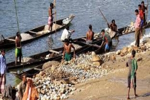 অবশেষে খুলছে পাথর কোয়ারি