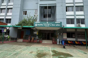 সার্ভার জটিলতায় সিলেটে পাসপোর্ট সেবা বন্ধ, ভোগান্তিতে সেবাগ্রহীতারা
