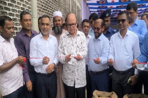 খাদ্য নিরাপত্তা নিয়ে কোনো ধরনের শঙ্কা নেই : খাদ্য উপদেষ্টা