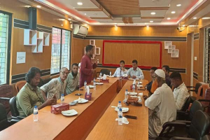 লাখাইয়ে নতুন ইউএনও তারেক হাসানের সঙ্গে সাংবাদিকদের মতবিনিময়