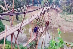 বিশ্বনাথে এক যুগেও হয়নি সেতু! দূর্ভোগ চরমে 