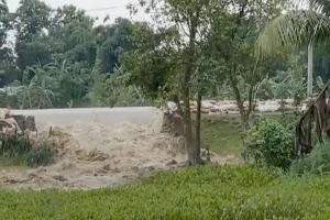 মৌলভীবাজারে মনু নদীর বাঁধে ভাঙন, প্লাবিত রাজনগরের কয়েকটি গ্রাম মৌলভীবাজারে মনু নদীর বাঁধে ভাঙন, প্লাবিত রাজনগরের কয়েকটি গ্রাম