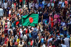 ঐতিহাসিক ৫ আগস্ট