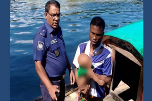 অসুস্থ স্ত্রীকে ফেলে শিশুসন্তান নিয়ে উধাও, পরে উদ্ধার করল পুলিশ অসুস্থ স্ত্রীকে ফেলে শিশুসন্তান নিয়ে উধাও, পরে উদ্ধার করল পুলিশ