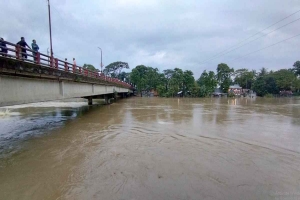 মৌলভীবাজারে কমতে শুরু করেছে নদ-নদীর পানি