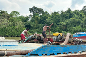 গোয়াইনঘাটে অবৈধ বালু উত্তোলনের বিরুদ্ধে অভিযান, ধ্বংস ৮ ড্রেজার গোয়াইনঘাটে অবৈধ বালু উত্তোলনের বিরুদ্ধে অভিযান, ধ্বংস ৮ ড্রেজার