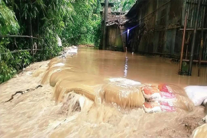 কুশিয়ারার পানি বিপৎসীমার উপরে কুশিয়ারার পানি বিপৎসীমার উপরে