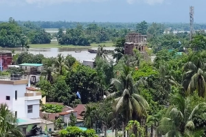 সুনামগঞ্জে কমতে শুরু করেছে নদ-নদীর পানি