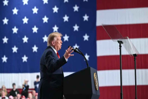 ইরান যুদ্ধ শেষ হলেই তেলের দাম কমবে, দাবি ট্রাম্পের