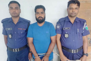প্রেমের সম্পর্ক থেকে ফেরাতে না পেরে মেয়েকে হত্যা, আদালতে বাবার স্বীকারোক্তি