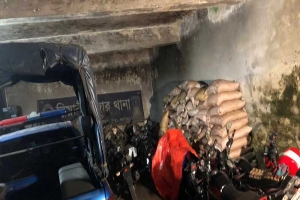 সিলেটে দেড় টন চিনি লুটের ঘটনায় মামলা, উদ্ধার ৮০ বস্তা 