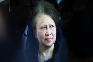 জীবন্ত কিংবদন্তি দেশনেত্রী খালেদা জিয়া