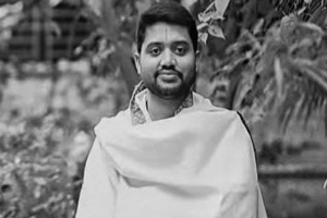 সিলেটে চিকিৎসকের ঝুলন্ত মরদেহ উদ্ধার, ময়নাতদন্ত শেষে পরিবারের কাছে হস্তান্তর সিলেটে চিকিৎসকের ঝুলন্ত মরদেহ উদ্ধার, ময়নাতদন্ত শেষে পরিবারের কাছে হস্তান্তর