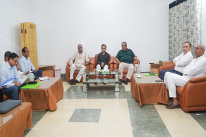 জনগণের ভোগান্তি কমাতে সরকার নিরলসভাবে কাজ করে যাচ্ছে : খন্দকার  মুক্তাদির