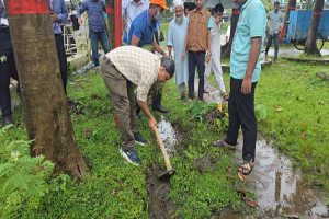 ডেঙ্গু প্রতিরোধে গোয়াইনঘাটে তিন মাসের পরিচ্ছন্নতা অভিযান শুরু