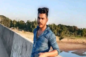 কুলাউড়া সীমান্তে বিএসএফের গুলিতে নিহত মুজিবুরের লাশ হস্তান্তর কুলাউড়া সীমান্তে বিএসএফের গুলিতে নিহত মুজিবুরের লাশ হস্তান্তর